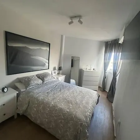 Apartamento La Cariuela * Τορρεμολίνος